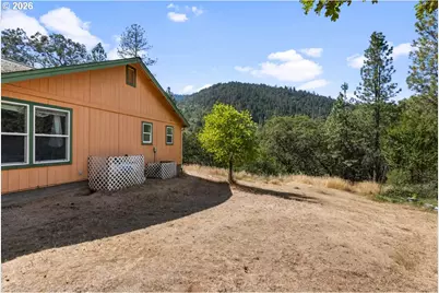 897 Savage Creek Rd, Grants Pass, OR 97527 - Photo 31