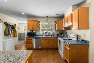 897 Savage Creek Rd, Grants Pass, OR 97527 - Photo 5