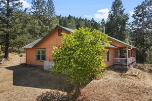 897 Savage Creek Rd, Grants Pass, OR 97527 - Photo 21