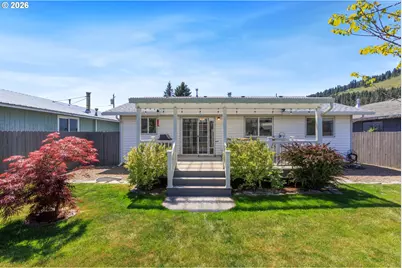 105 Polk Ave, La Grande, OR 97850 - Photo 17