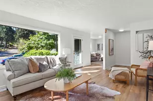8845 NE Broadway, Portland, OR 97220 - Photo 11