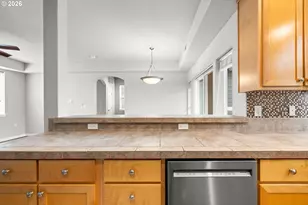 10855 SW 130th Ave, Tigard, OR 97223 - Photo 13