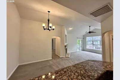 6735 Summerlinn Way, West Linn, OR 97068 - Photo 11