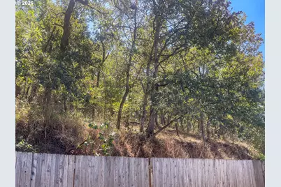1389 NE Brooklyn Ave, Roseburg, OR 97470 - Photo 19