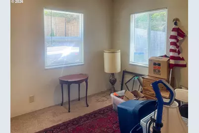 1389 NE Brooklyn Ave, Roseburg, OR 97470 - Photo 17