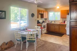 1389 NE Brooklyn Ave, Roseburg, OR 97470 - Photo 11