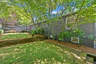 620 SW Orchid St, Portland, OR 97219 - Photo 3