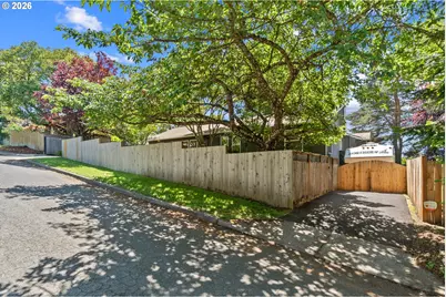 620 SW Orchid St, Portland, OR 97219 - Photo 39