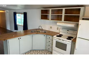 91323 Sandstone Ln, Coos Bay, OR 97420 - Photo 5