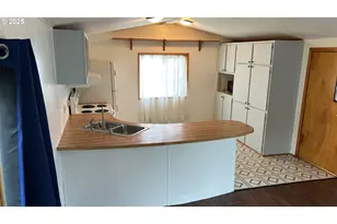 91323 Sandstone Ln, Coos Bay, OR 97420 - Photo 7