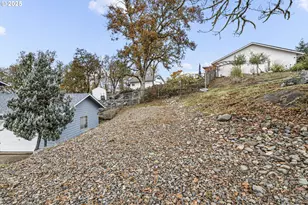 1495 SE Parkwood Dr, Roseburg, OR 97470 - Photo 35