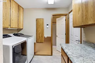 1495 SE Parkwood Dr, Roseburg, OR 97470 - Photo 23