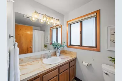 20932 SW Winema Dr, Tualatin, OR 97062 - Photo 23