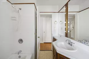 3979 NE 42nd Ave, Portland, OR 97213 - Photo 23