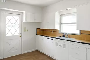 3979 NE 42nd Ave, Portland, OR 97213 - Photo 17