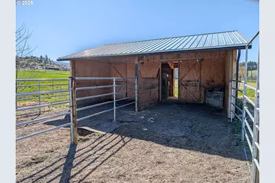 69478 Haefer Ln, Cove, OR 97824 - Photo 9