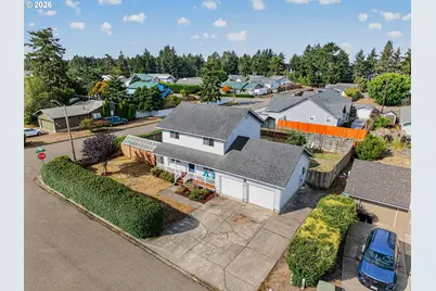 1300 Sanford St, Coos Bay, OR 97420 - Photo 9