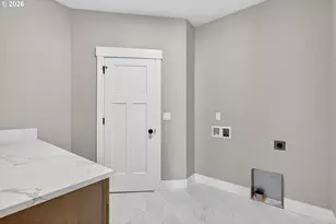 2201 E Juniper Cir, La Center, WA 98629 - Photo 39
