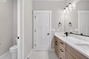 2201 E Juniper Cir, La Center, WA 98629 - Photo 29