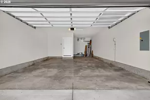 2201 E Juniper Cir, La Center, WA 98629 - Photo 31