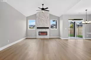 2201 E Juniper Cir, La Center, WA 98629 - Photo 21