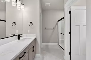 2201 E Juniper Cir, La Center, WA 98629 - Photo 17