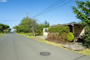 503 S 6th Ave, Rockaway Beach, OR 97136 - Photo 13