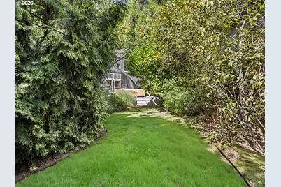5825 SW Sheridan Ct, Portland, OR 97221 - Photo 39