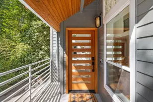 5825 SW Sheridan Ct, Portland, OR 97221 - Photo 3