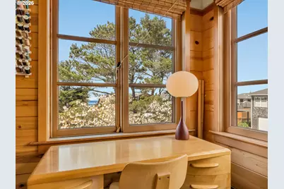 139 W Surfcrest Ave, Cannon Beach, OR 97110 - Photo 25