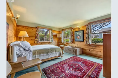 139 W Surfcrest Ave, Cannon Beach, OR 97110 - Photo 11