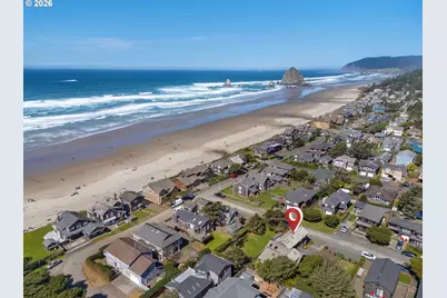 139 W Surfcrest Ave, Cannon Beach, OR 97110 - Photo 3