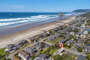 139 W Surfcrest Ave, Cannon Beach, OR 97110 - Photo 3