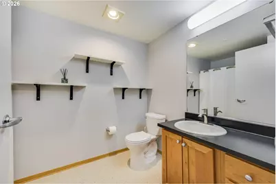 701 Columbia St #313, Vancouver, WA 98660 - Photo 23