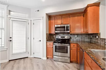 3395 Summerlinn Dr, West Linn, OR 97068 - Photo 13