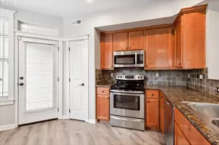 3395 Summerlinn Dr, West Linn, OR 97068 - Photo 13