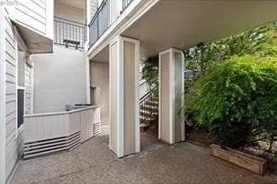 3395 Summerlinn Dr, West Linn, OR 97068 - Photo 3