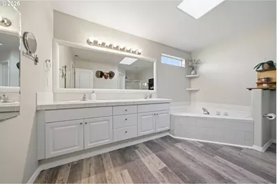 5475 L St, Washougal, WA 98671 - Photo 15