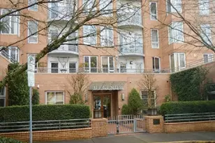 1132 SW 19th Ave, Portland, OR 97205 - Photo 1