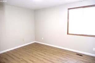 3522 SE 68th Ave, Portland, OR 97206 - Photo 9