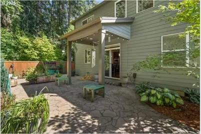 235 NW Milne St, Hillsboro, OR 97124 - Photo 39