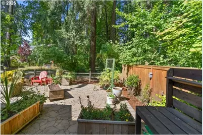 235 NW Milne St, Hillsboro, OR 97124 - Photo 41