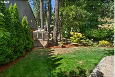 235 NW Milne St, Hillsboro, OR 97124 - Photo 35