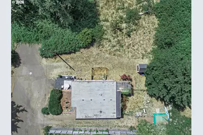646 SE 8th St, Toledo, OR 97391 - Photo 23