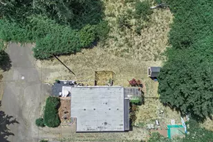 646 SE 8th St, Toledo, OR 97391 - Photo 23