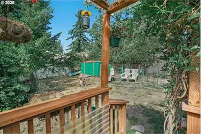 646 SE 8th St, Toledo, OR 97391 - Photo 13