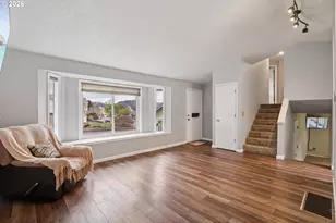 691 SW Linneman Ct, Gresham, OR 97030 - Photo 7