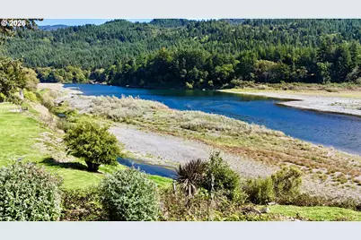 96476 N Bank Rogue River Rd, Gold Beach, OR 97444 - Photo 5