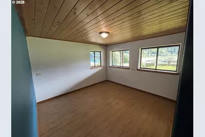 96476 N Bank Rogue River Rd, Gold Beach, OR 97444 - Photo 27
