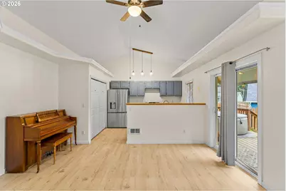 720 SW Pioneer Ct, Willamina, OR 97396 - Photo 7